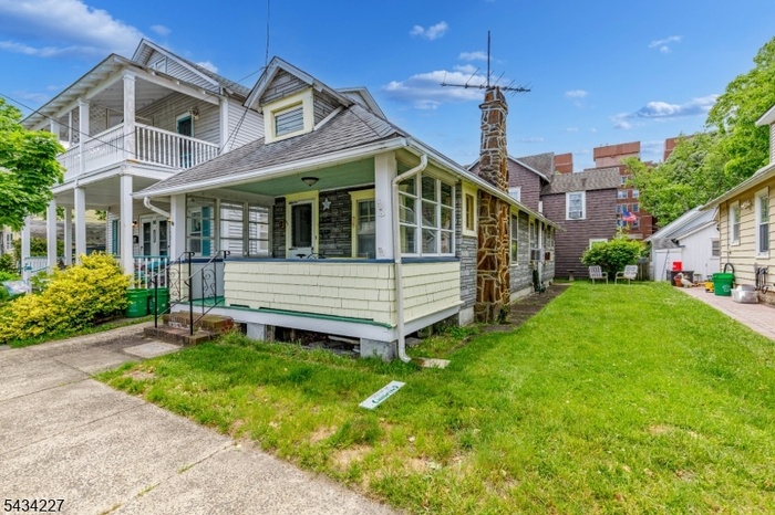 Front & yard
