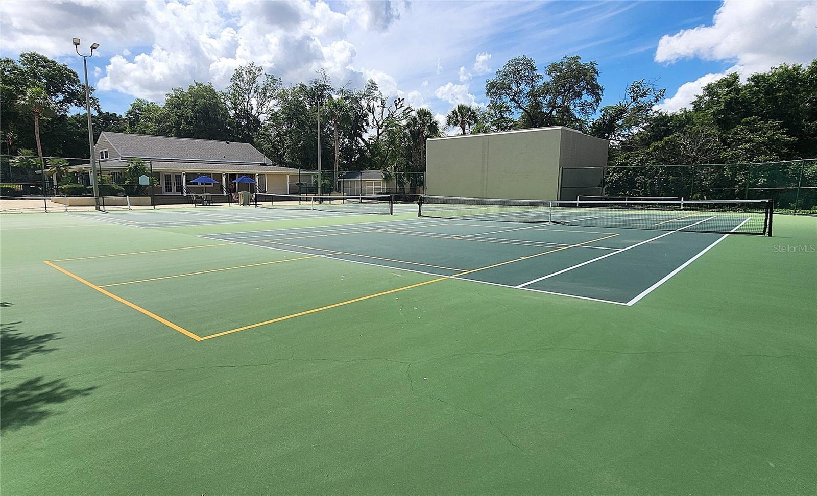 Community Tennis