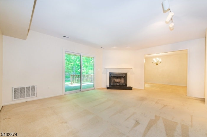 Living room 2