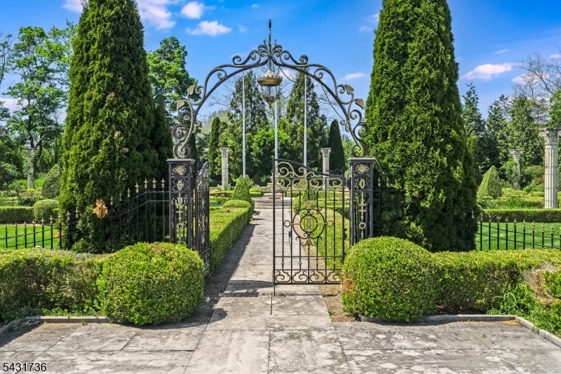 Entrance to Gardens