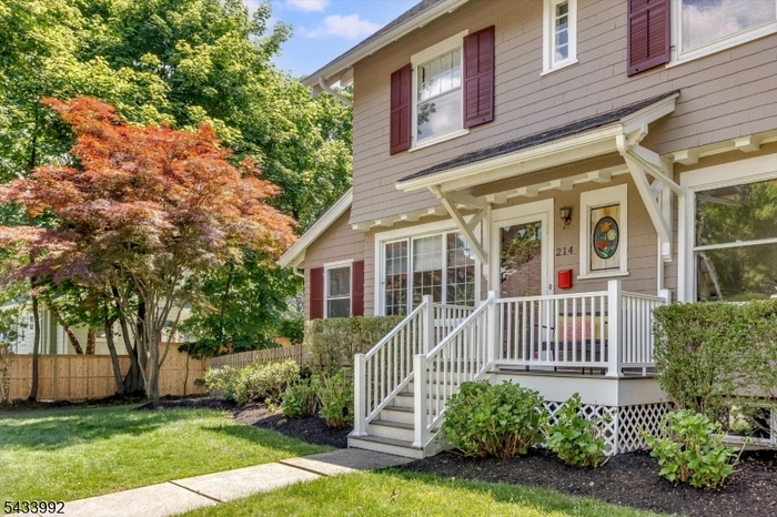 Lovely curb appeal