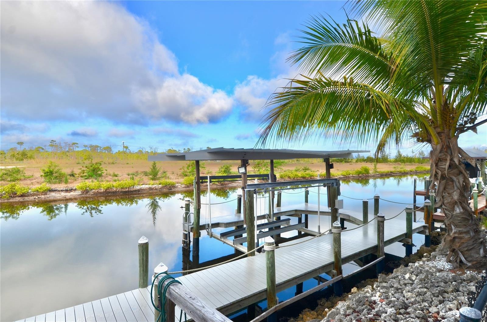 Dock & Boat Lift