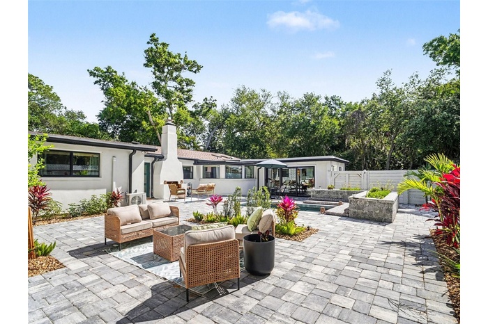 Welcome to 4050 Turks Cap Place, your dreamy oasis. Step inside your beautiful private courtyard, wow!
