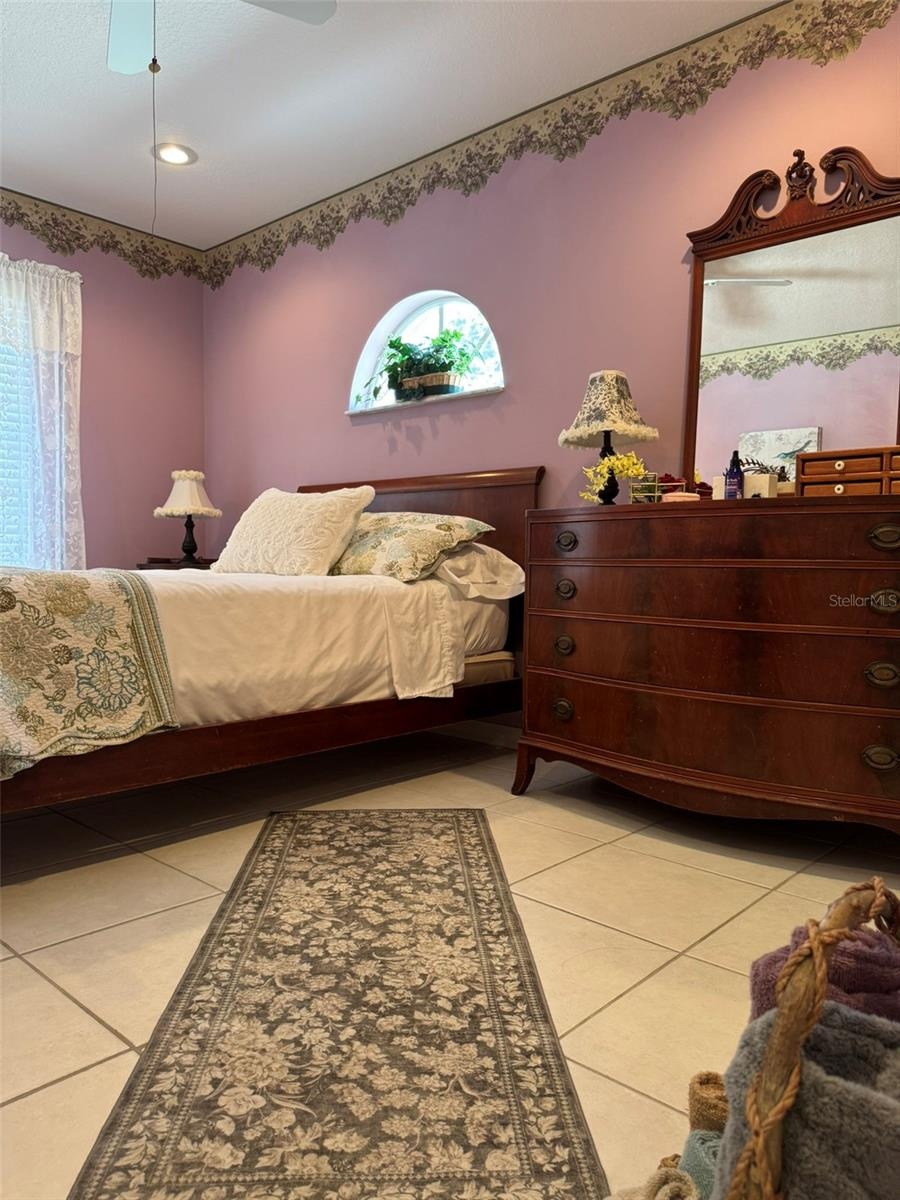 Second bedroom