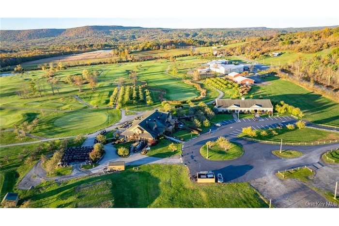 Welcome to Altamont Orchards & Orchard Creek Golf Course
