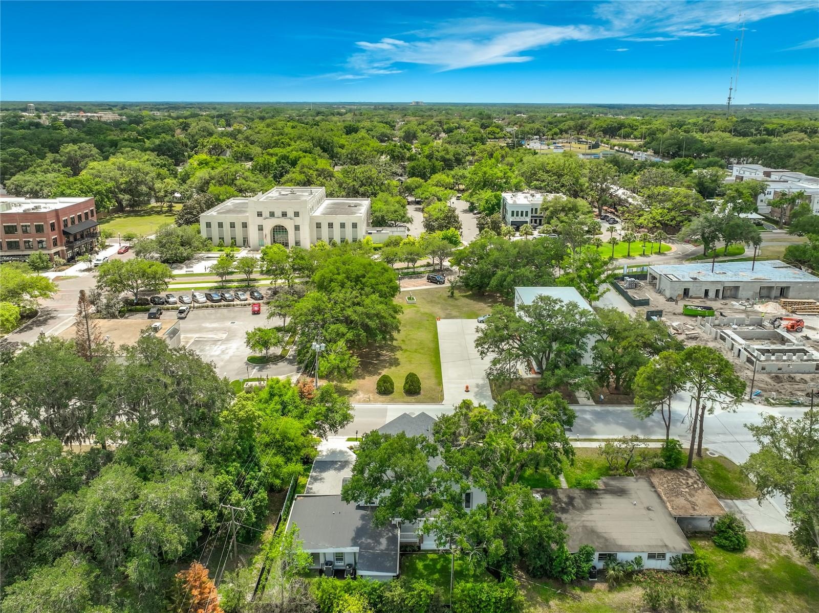 Home located on quiet street, but still super close to Historic Winter Garden
