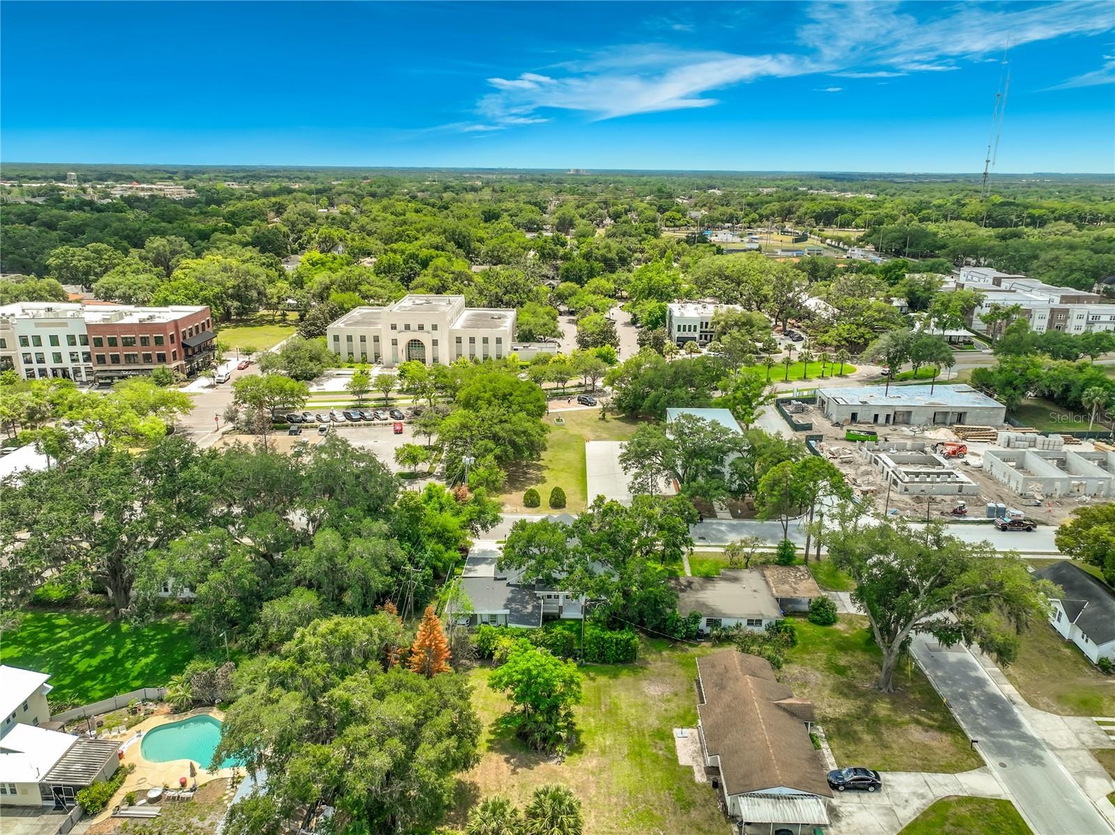 Fantastic location - Town hall, Crooked Can, West Orange trail and so much more, just steps from front door!