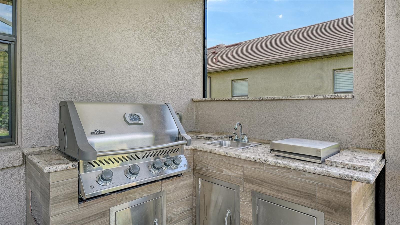 Outside grill kitchen