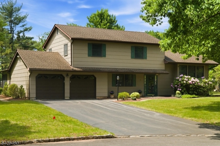 Front of Home (2 of 4)