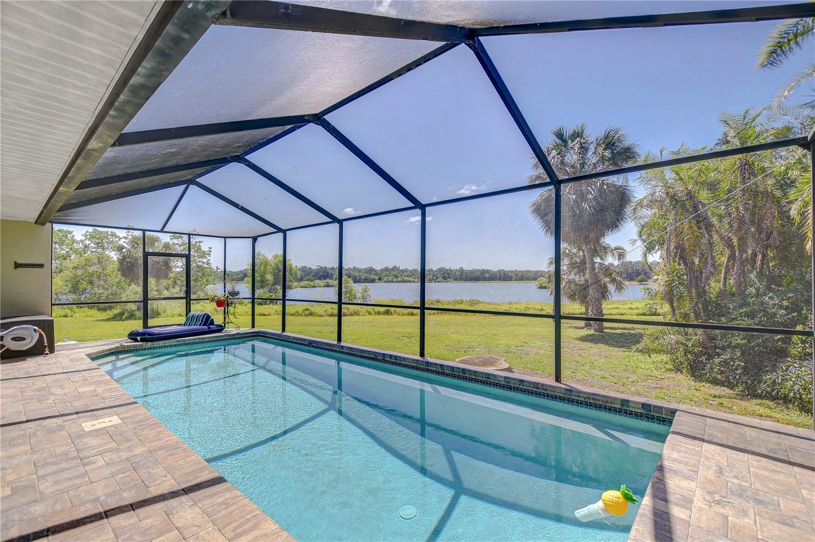 Screened Lanai with Upgraded Pavers