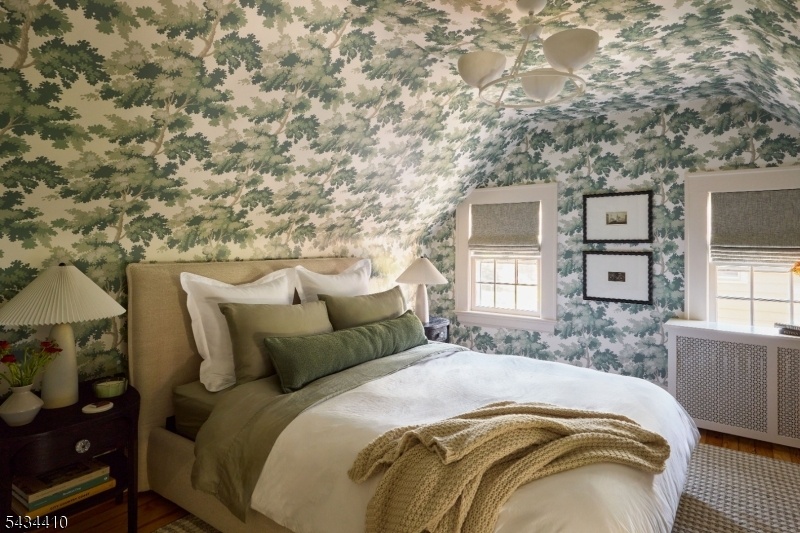 Bedroom / Third Floor
