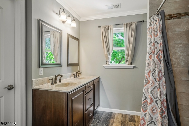 Primary Bedroom Bath