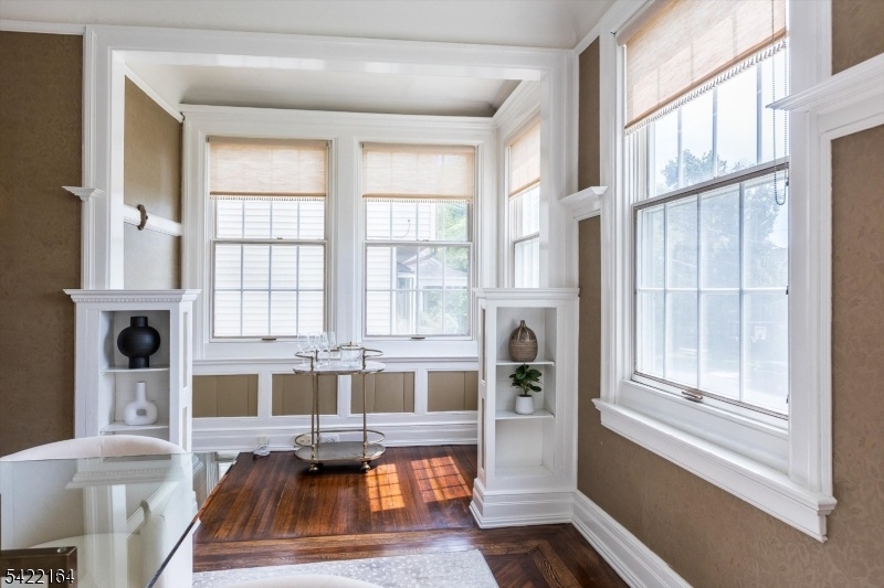 Dining Room Nook/ Alcove