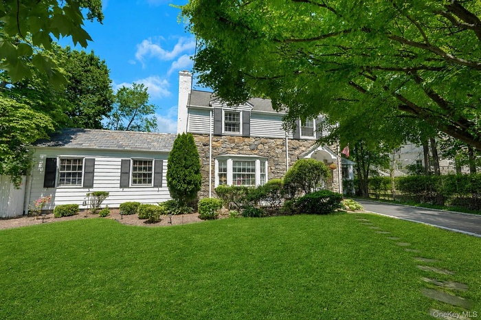 Welcome to 29 Deerfield Avenue