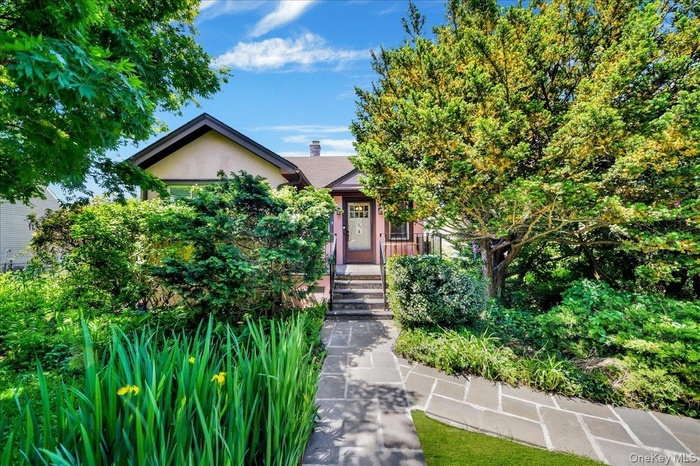 Welcome to 183 Elwood Street!