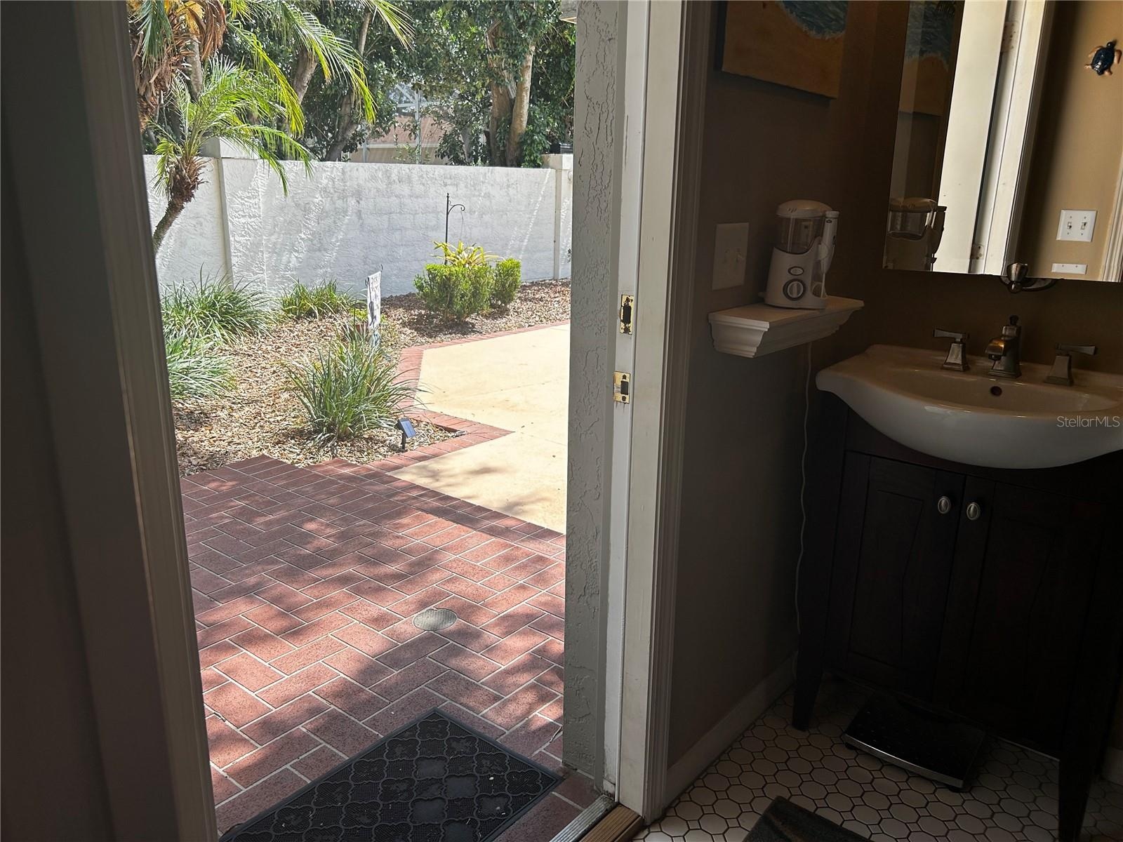 Full bath, access to the pool area