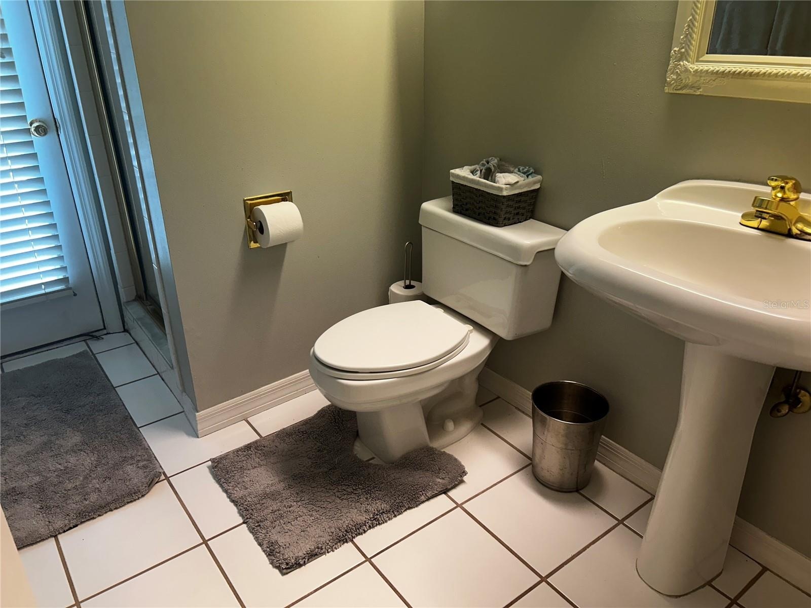full bath downstairs
