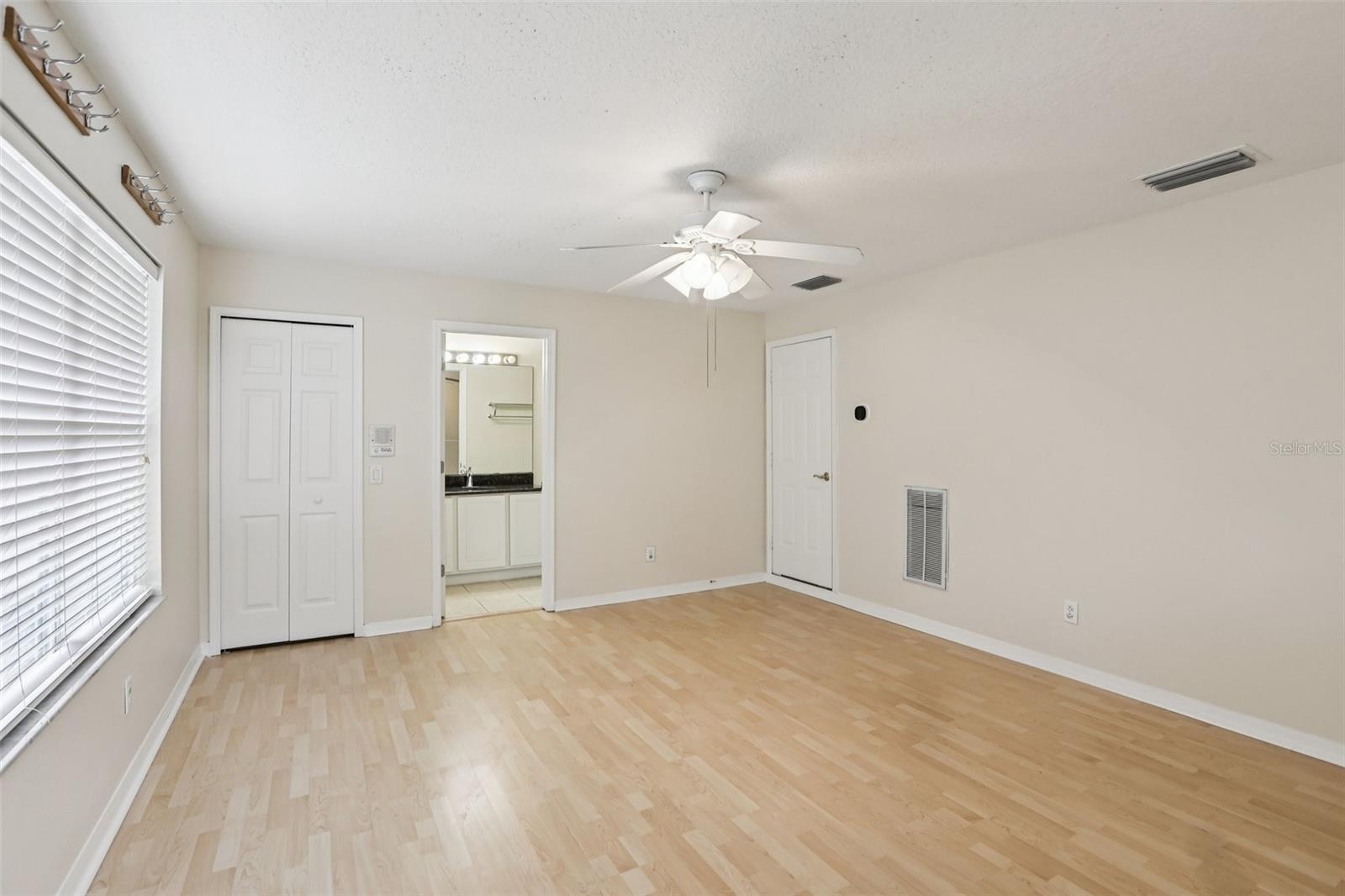 Bedroom 5 (upstairs)