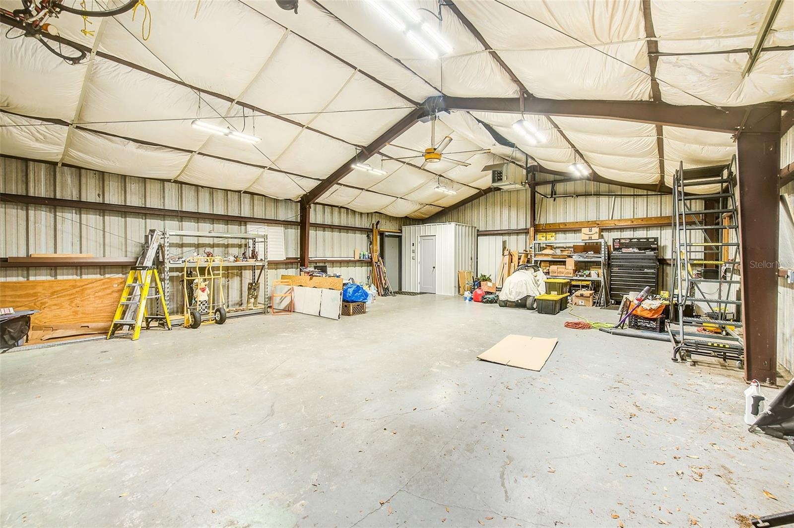 Air-Conditioned Workshop/Garage/Toy Storage, etc 30X40