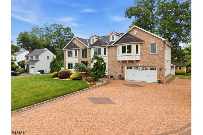 3 car wide paver driveway