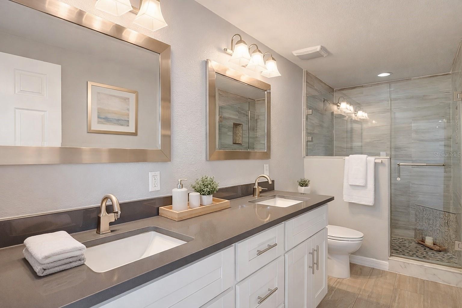 Primary Suite Bathroom