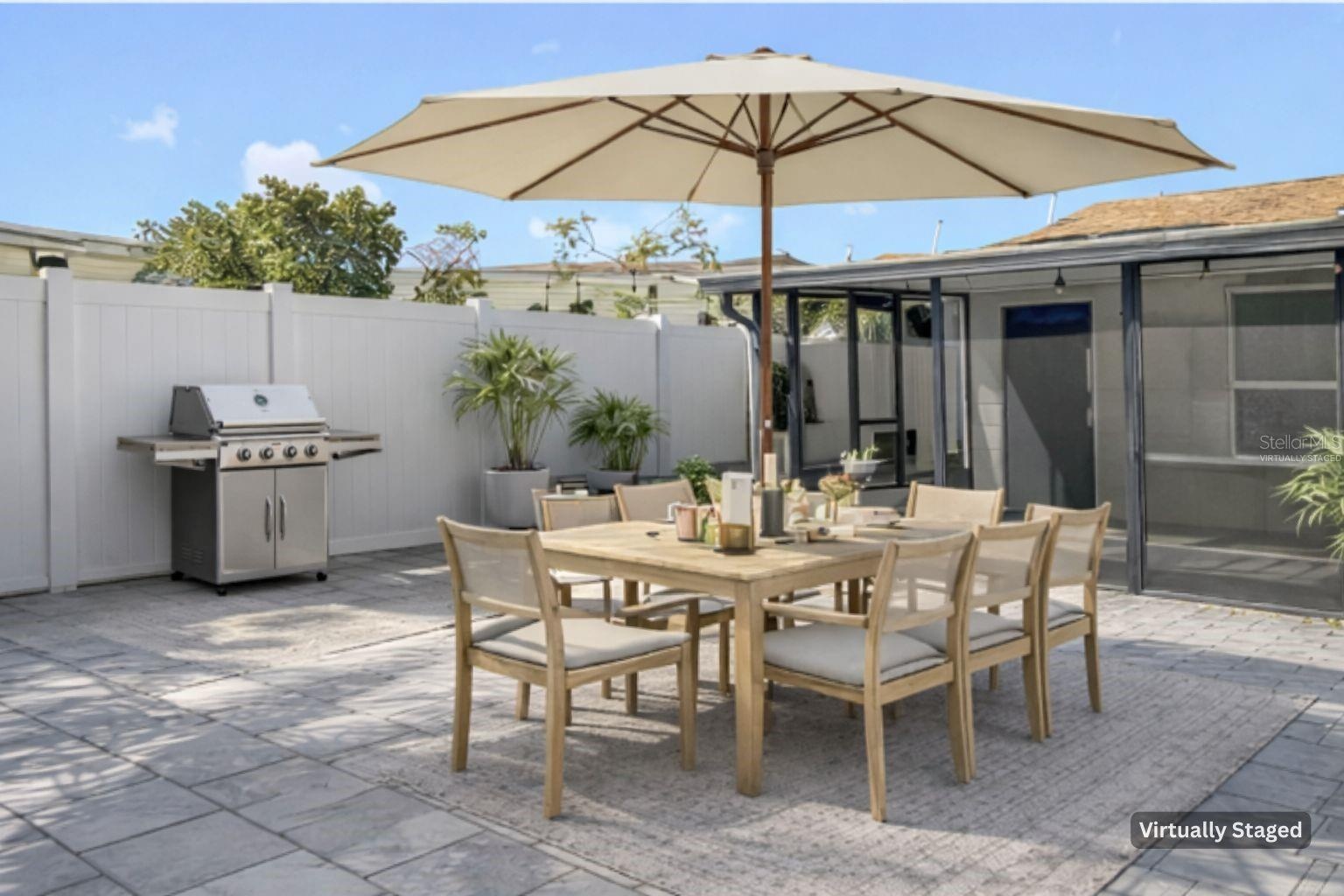 Paver Patio Porch off Screen in Patio/virtually staged