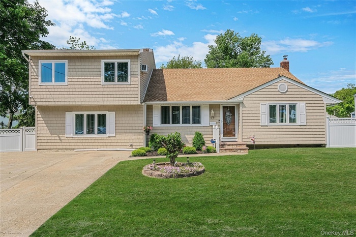 Spacious Expanded Split with LEGAL Extension and Accessory Apartment Permit to be Renewed by Buyer