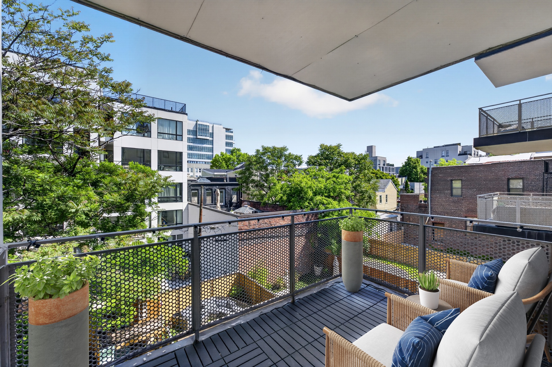 33 Frost Street 3-B Williamsburg Brooklyn NY 11211