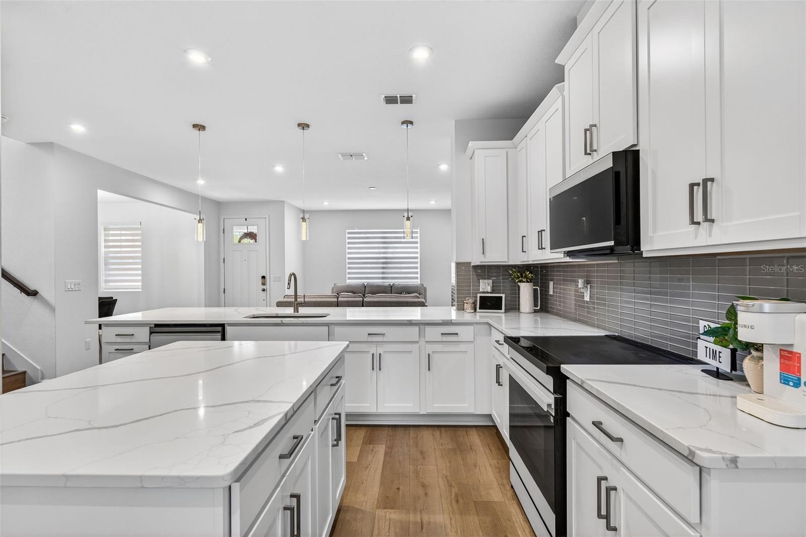 Kitchen with island