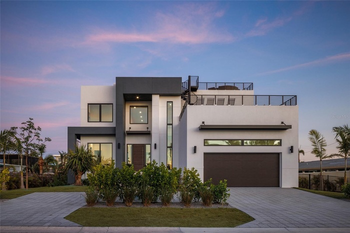 Modern new construction home in Lido Shores, Sarasota