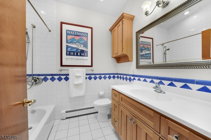 Main bathroom