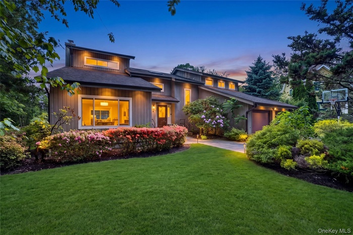 3 Leir Court Inviting Contemporary Colonial  5 Bedrooms, 3.1 Baths with 4948 GBA Sq. Ft, located om a private culture de sac with gplf course views.  