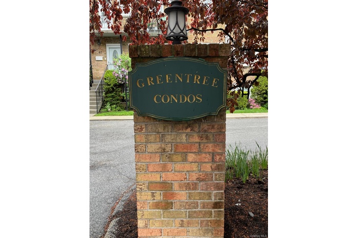 Welcome to Greentree Condominiums!