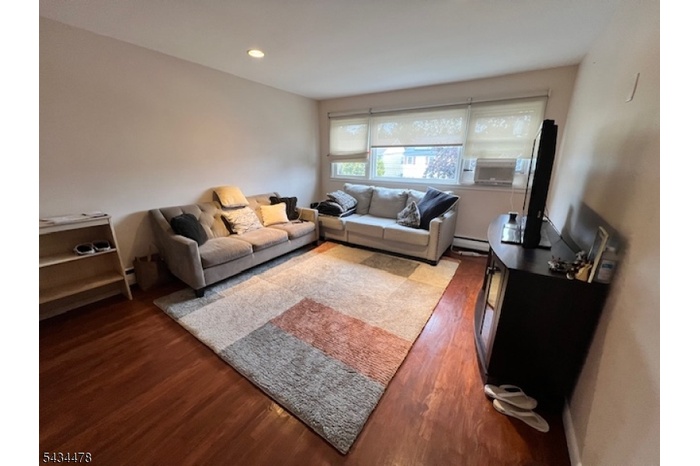 2nd Unit Living Area