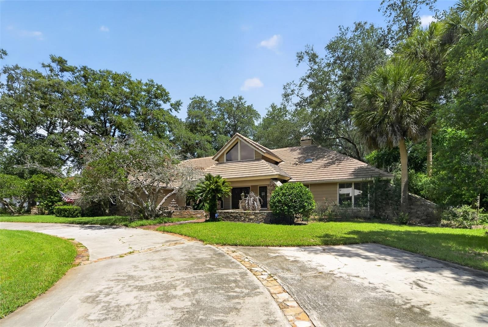 1808 Wingfield Dr