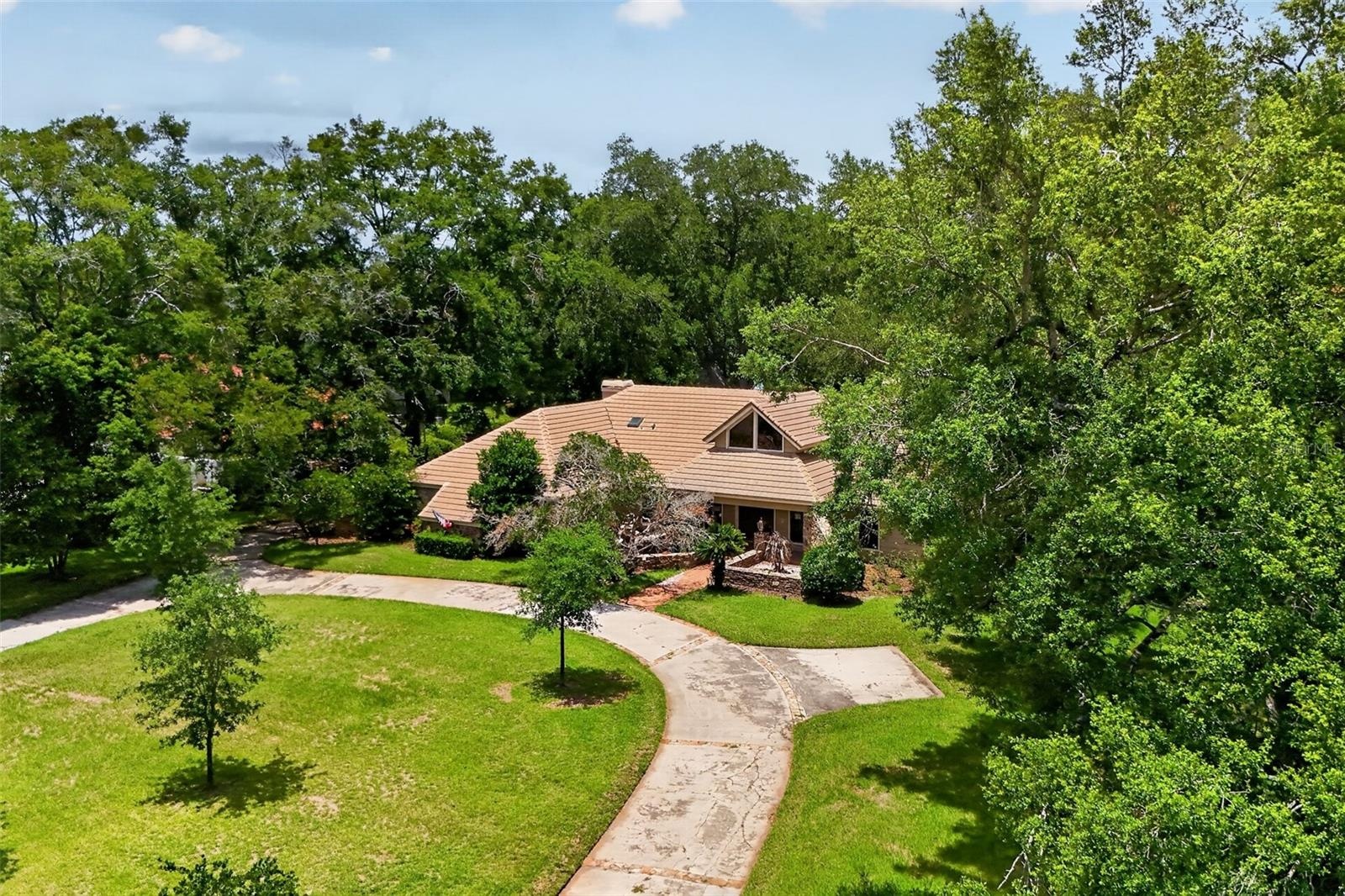 1808 Wingfield Dr