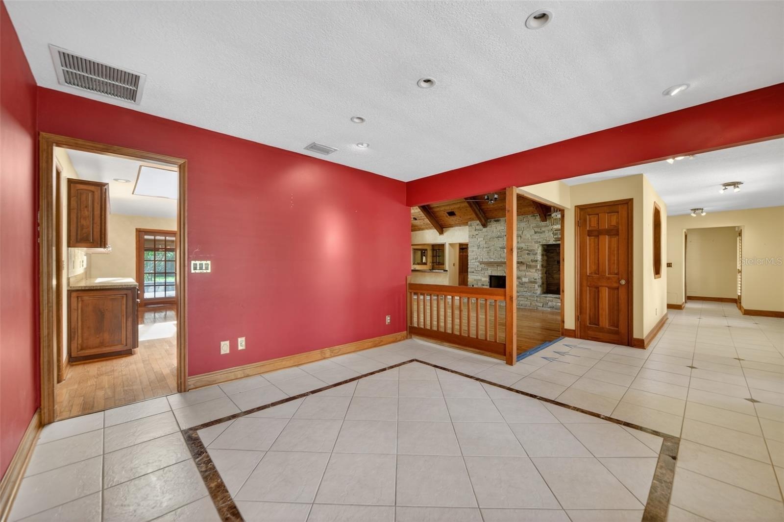 1808 Wingfield Dr