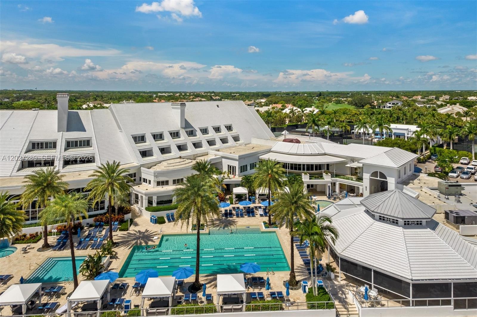 Admirals Cove Club - East Clubhouse Resort Pool & Marina Cafe