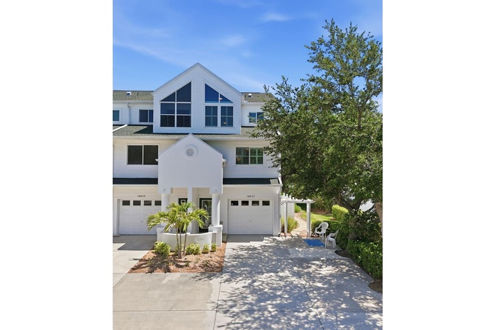 WELCOME TO 14837 Seminole Trail