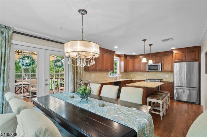 Dining Room/Kitchen