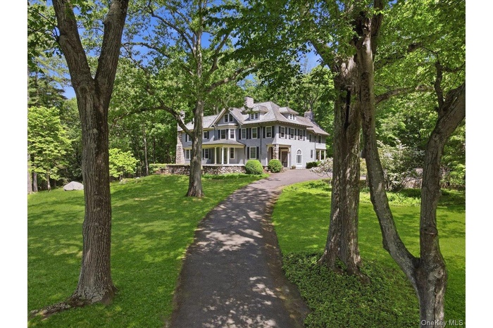 Front, coming up the driveway