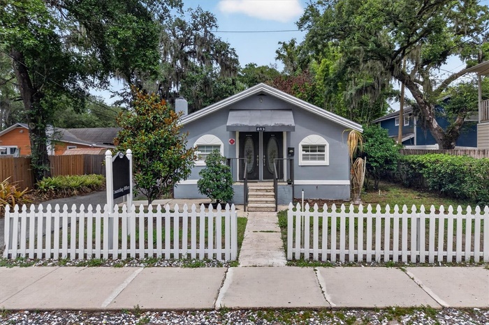 813 N Fern Creek