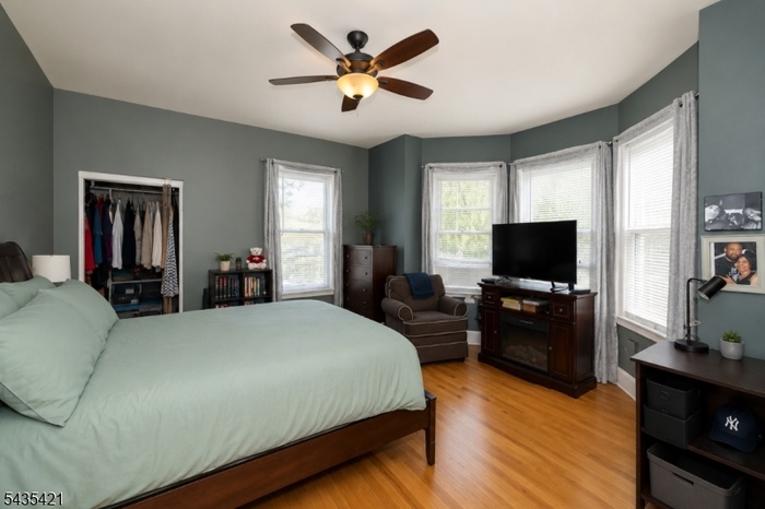 Primary bedroom - unit 1