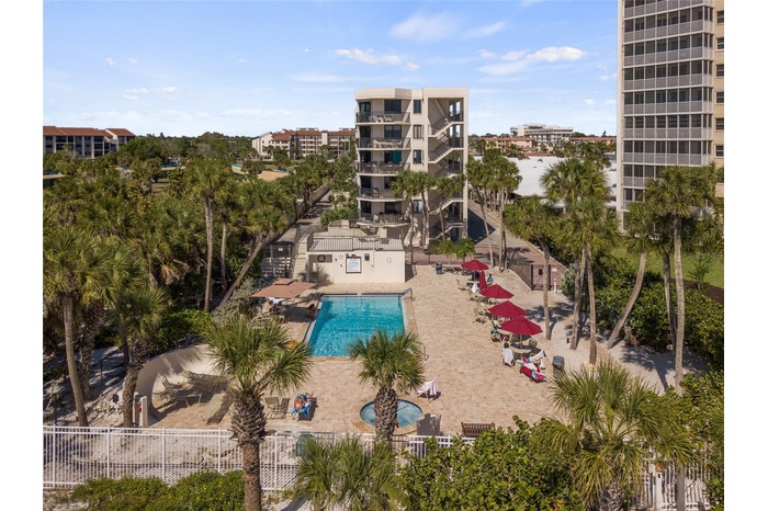 BEACH SIDE POOL AND SPA