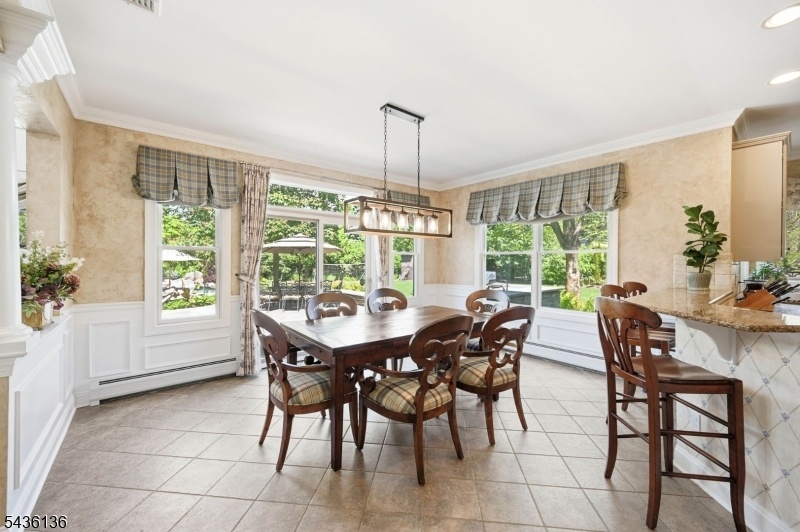 Breakfast Room