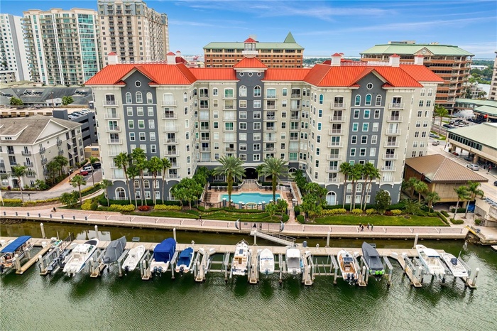 Experience the best of city living, Welcome to the Parkcrest