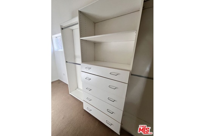 428 1/4 Walk-in Closet