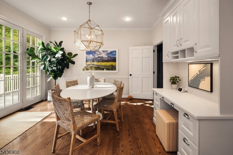 Breakfast Room