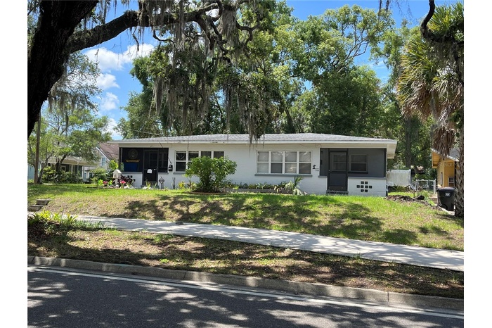 720 unit on left and 718 on right