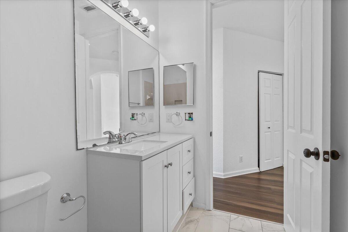BATHROOM IN HALLWAY ON SECOND FLOOR